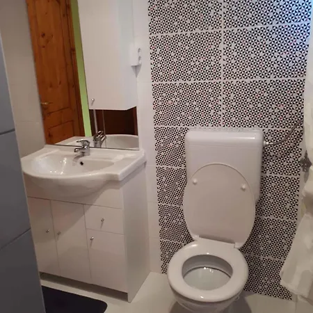 - Balaton 18044 Prázdninový dům *