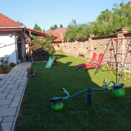 Prázdninový dům - Balaton 18044 Balatonberény