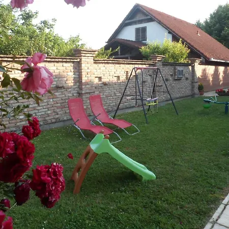 - Balaton 18044 Prázdninový dům