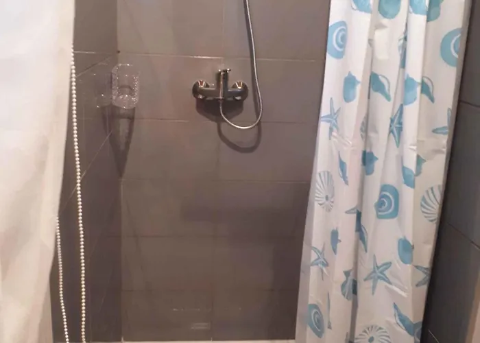 - Balaton 18044 * Balatonberény